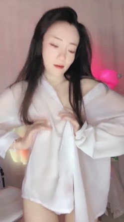 新人气质御姐【宝格美】下海福利，性感裸舞，脸穴同框道具自慰，深情投入高潮抽搐 截图5