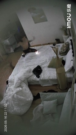 酒店偷拍极有韵味女孩换上战袍挨三顿操还被录视频 截图7
