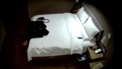 酒店偷拍 美女被灌醉醉得不省人事难逃被脱掉裤子插入的命运 截图2