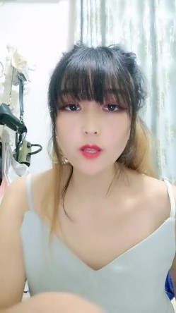 【乳娘】良家少妇刚刚生下小宝贝要在奶水期自己奶自己吃 自慰骚逼淫水直流 截图5