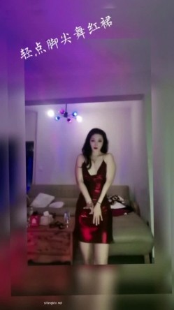 《百度云泄密》分手后被渣男出卖的女生各种大尺度私拍流出 截图2