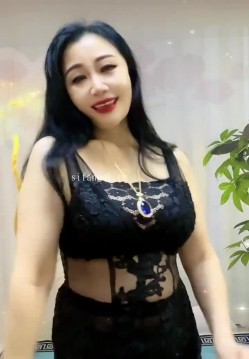 最新快手泄密！风骚大奶熟女【启航】重金定制1V1自慰抠穴道具插穴，一看就是操不服的老骚穴 截图6