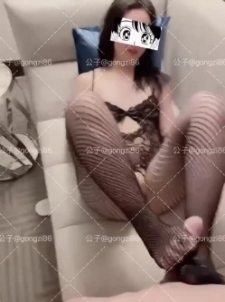 风骚淫荡小娇妻『公子x公子嫂』精液当然要全部用嘴接着，小淫娃一个 脑子除了想被鸡吧干什么想法都没了 截图15