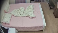 情趣酒店  好漂亮的小美女 男生等了她一下午 果然是值得的 身材曲线倍儿棒 配合各种姿势暴操 截图2