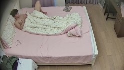 情趣酒店  好漂亮的小美女 男生等了她一下午 果然是值得的 身材曲线倍儿棒 配合各种姿势暴操 截图7