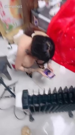 辍学少女被干了带闺蜜吃鸡巴【03小梦梦】巨乳魔鬼身材爽的很内射互舔高潮美人胚看一眼就喜欢上了 截图10