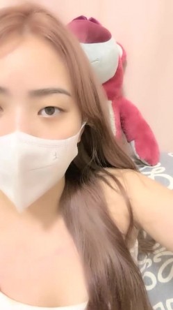 新来的骚货，拜金女，开着特斯拉去车震，【柔柔早点睡】，KTV塞跳蛋，车震，酒店开房一条龙 截图14