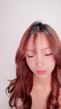颜值小太妹【静静香】新人下海，大尺度掰逼展示，裸舞诱惑，为大哥提供情绪价值 截图1