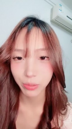 颜值小太妹【静静香】新人下海，大尺度掰逼展示，裸舞诱惑，为大哥提供情绪价值 截图16