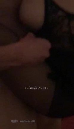 强烈推荐，技术型露脸极品大奶熟女【惠子阿姨】目前最全合集，女王调教3P啪啪各种交合 截图8