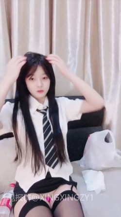 裸舞诱惑【源源baby】群P女神校花回归~漂亮妹妹3P被多男一直干到天亮 截图4