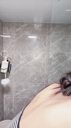 瑜伽女神【奇妙耶耶】，做瑜伽，啪啪，精品小少妇身材好，蜂腰翘臀被男友干爽了 截图4