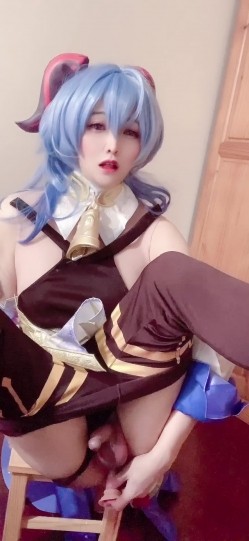 sola酱 sola酱也要成为双马尾 国产极品CD自称未服药物，面容甜美精致，喜欢COS各种动漫角色 截图6