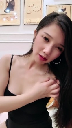 【桃花文化雪儿】肤白貌美大长腿女神 魔鬼身材 致命诱惑 脱衣裸舞 尽情自慰 好爽 截图9
