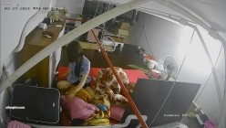 【极品稀缺 ️破解摄像头】极品服务员宿舍日常 ️小姐姐年轻美乳好坚挺 穿搭职业装制服很有气质 距离超近 高清1080P版 截图2