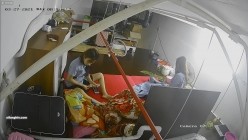 【极品稀缺 ️破解摄像头】极品服务员宿舍日常 ️小姐姐年轻美乳好坚挺 穿搭职业装制服很有气质 距离超近 高清1080P版 截图10
