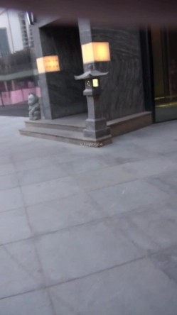 商场超市大师极限贴身CD超多漂亮小姐姐裙内~亮点太多各种骚丁露臀还有几个直接真空露逼真通风啊 截图11