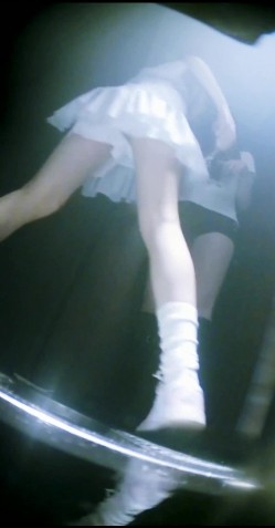 夜总会酒吧女厕后拍各种黑丝高跟 美女如云 黄毛妹子月经流量大屁股染成了大红桃 截图10