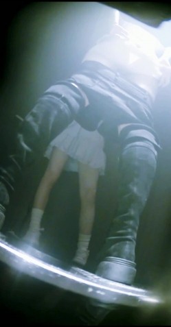 夜总会酒吧女厕后拍各种黑丝高跟 美女如云 黄毛妹子月经流量大屁股染成了大红桃 截图14