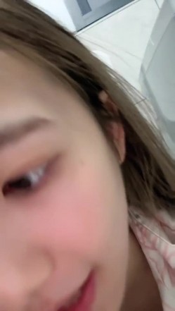 人气女神来袭，明星颜值，大美女，【广州大学生】，身材曼妙前凸后翘，白浆从洞洞流出 截图9