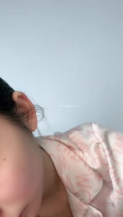 人气女神来袭，明星颜值，大美女，【广州大学生】，身材曼妙前凸后翘，白浆从洞洞流出 截图13