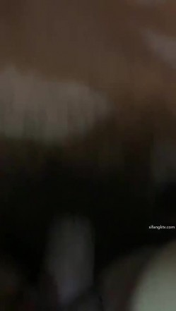 某航空姐身材颜值天花闆～上班服务旅客是女神，下班服务金主是母狗 截图2
