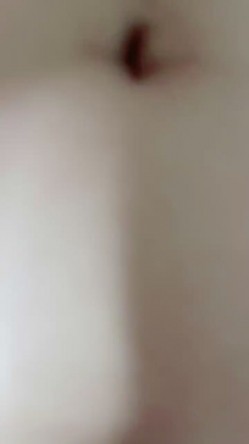 马尾辫子网红妹子，露脸口交无套啪啪操逼一线天后入蜜桃臀大屁股射在阴毛上 截图13