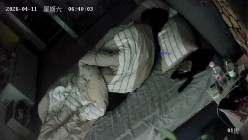 酒店偷拍样子可爱的颜值美女和健身猛男开房被干了两次 截图8