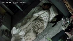 酒店偷拍样子可爱的颜值美女和健身猛男开房被干了两次 截图15