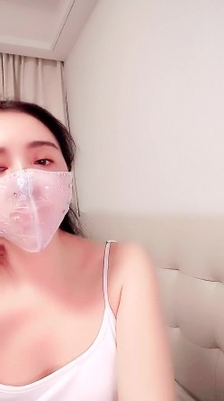 【柠曦】饥渴丝袜美少妇骑乘后入口交乳交拔出射精 截图10