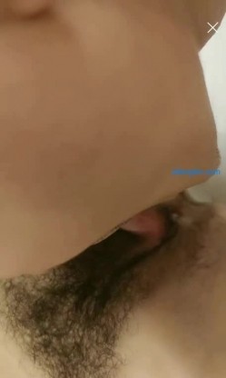高颜值巨乳姐妹花【桃子仙女】酒店互玩性高潮后好寂寞，800约按摩小哥上门服务，还让人家多带几个套套，好强啊！！ 截图11