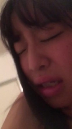 【云盘不慎泄密】甜美日系妹子性爱自拍流出附生活照 外表清纯原来内心淫荡无比 截图13