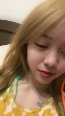 推荐！美乳学生亲戚家大秀~【百事可爱】姑妈还在睡觉~！ 截图6