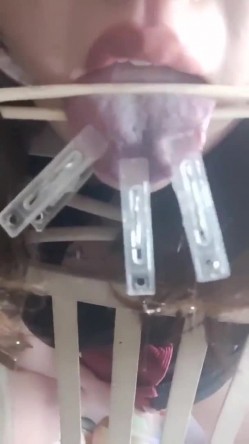 《稀缺资源 震撼狠货》推特字母圈网红SM界天花板重度性虐大师【I_m_ur】各种极限调教私拍~扩张 异物 虐阴虐尿道花样繁多 截图1