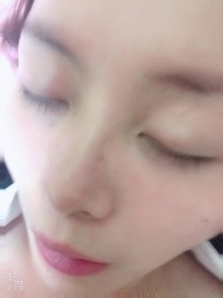 中午下了班，无套搞良家人妻，衣服都没脱就开始做爱了，’你还录视频了呀‘，别说话，投入性爱的快乐当中！ 截图4