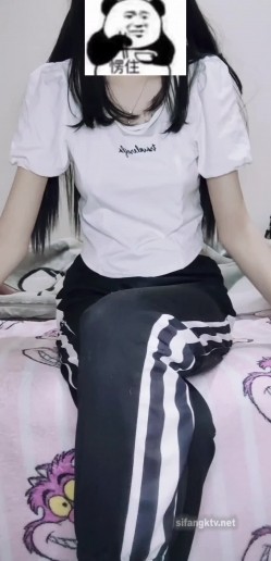 出道即巅峰新人露脸推特顶B王，人瘦奶大小魔女【蒂米】定制私拍，裸舞顶胯，道具紫薇无套啪啪内射 截图2