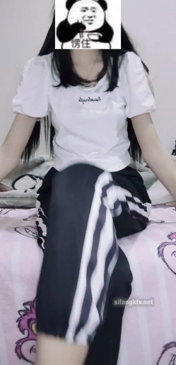 出道即巅峰新人露脸推特顶B王，人瘦奶大小魔女【蒂米】定制私拍，裸舞顶胯，道具紫薇无套啪啪内射 截图6