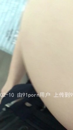 前方高能！对话刺激骚婊子的狂野偷情 ，疯狂后入大屁股 截图2