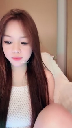 顶级女神 E杯爆乳【泡泡大王】抖奶舞曲 自慰 全程高然 截图6