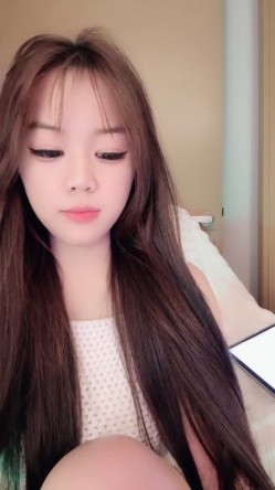 顶级女神 E杯爆乳【泡泡大王】抖奶舞曲 自慰 全程高然 截图8