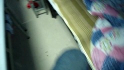 女生宿舍田老师查寝系列，趁女生睡着了扒开她们内裤胸罩看看 截图13