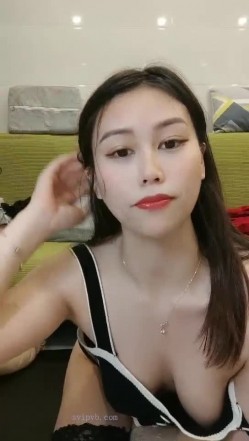 极品高颜冷艳御姐，反差小妈感女主播「金刚护撸娃」「小奶猫」密码房激情淫语撩骚，和姐妹下海大秀，互舔互口 截图3