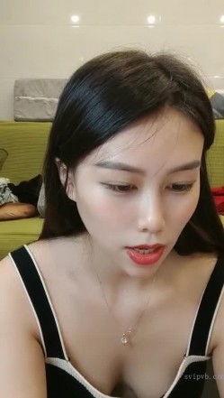 极品高颜冷艳御姐，反差小妈感女主播「金刚护撸娃」「小奶猫」密码房激情淫语撩骚，和姐妹下海大秀，互舔互口 截图7
