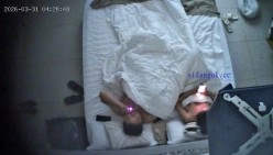 酒店上帝偷拍白肤长腿风衣美女被健壮男趴身上日逼 截图5