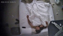 酒店上帝偷拍白肤长腿风衣美女被健壮男趴身上日逼 截图13