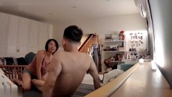 高颜值巨乳人妻网红【梁梁】夫妻家中激情性爱被曝光，怀孕期间也不休息 截图6