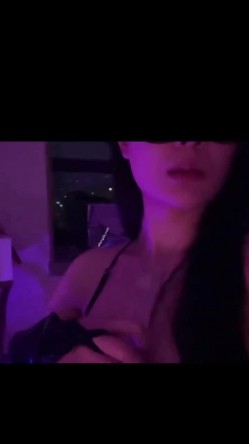 推特大神【摄影师B&M】高价付费群福利重金约拍，女神骚浪贱的一幕全记录 截图2