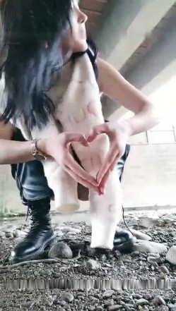 骚气少妇驾车户外桥下自慰勾引环卫大爷摸屁股 再回车上后座跳蛋震动逼逼 截图8