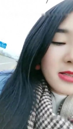 骚气少妇驾车户外桥下自慰勾引环卫大爷摸屁股 再回车上后座跳蛋震动逼逼 截图10