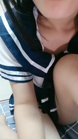 G奶大学生下海！奶子好大~【极品大学生】啪啪！内射，绝品，微微露了下脸，真的赞，这身材看了流口水 截图15